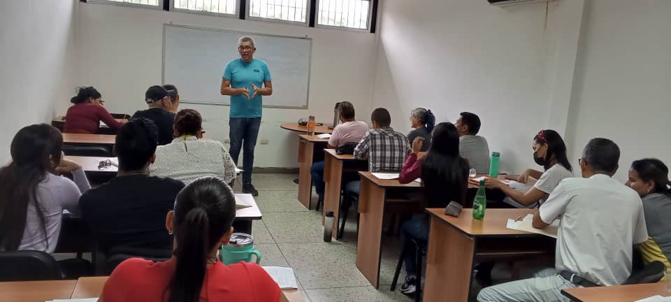 Personal de INCES capacita en Idioma Modernos al Personal de la Fundación CIEPE