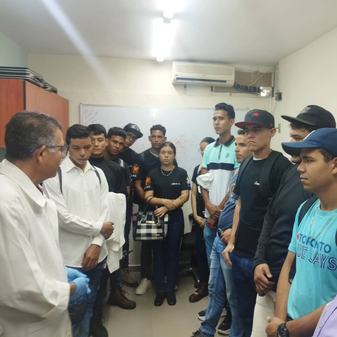 Estudiantes de la Universidad Bolivariana de Venezuela aldea Municipal en Bruzual -Yaracuy, son recibidos en la División de Metrología en la Fundación CIEPE.