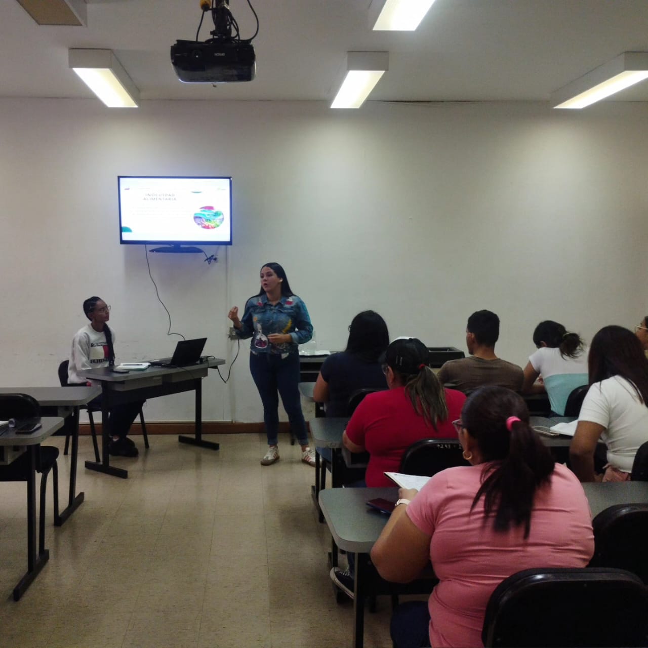 Fundación CIEPE realiza Taller "Inocuidad y Codex Alimentarius" dirigido al personal interno de la institución.
