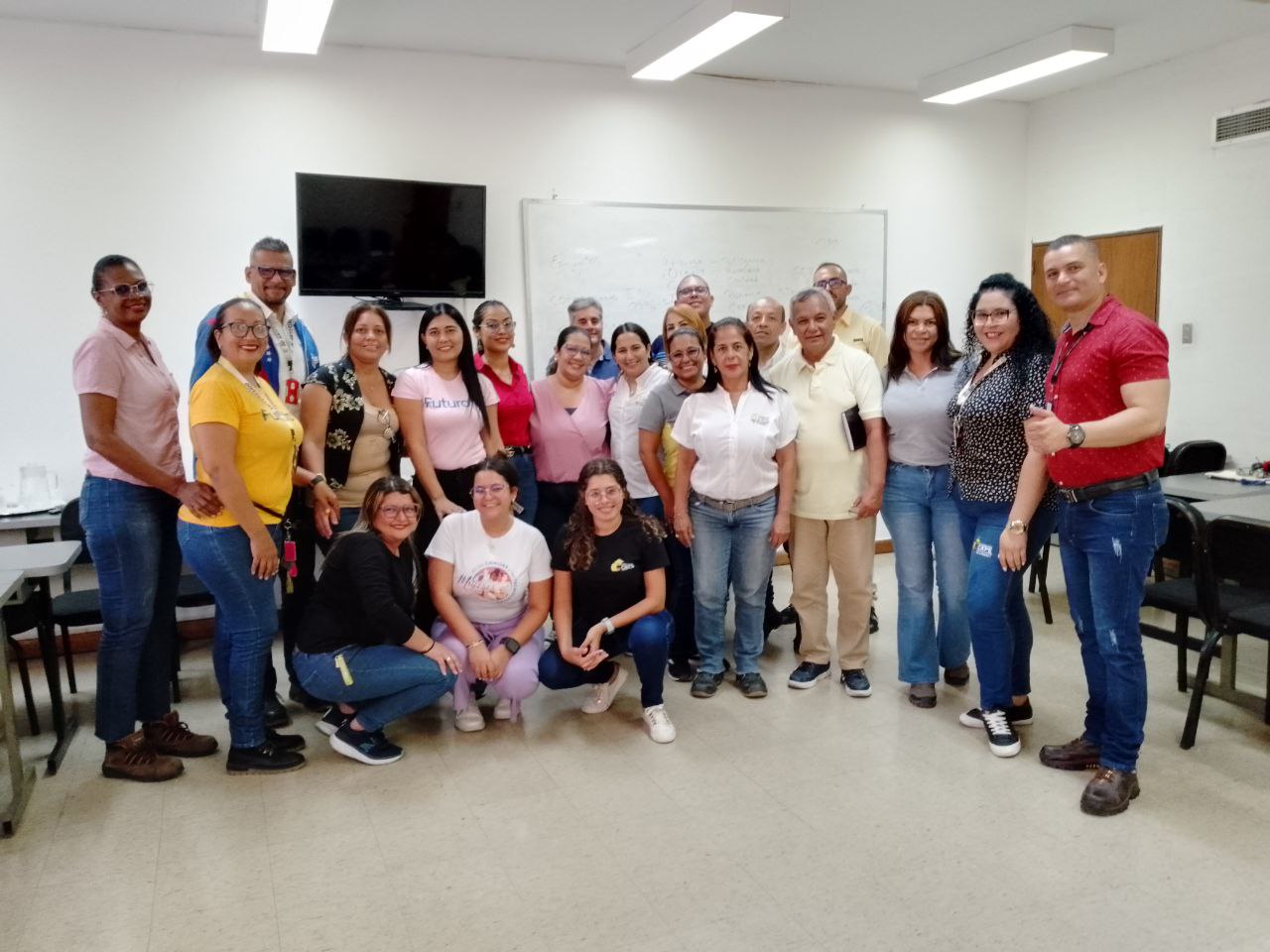 Fundación CIEPE recibe formación a través del Taller de Auto - Conocimiento y Crecimiento Personal.