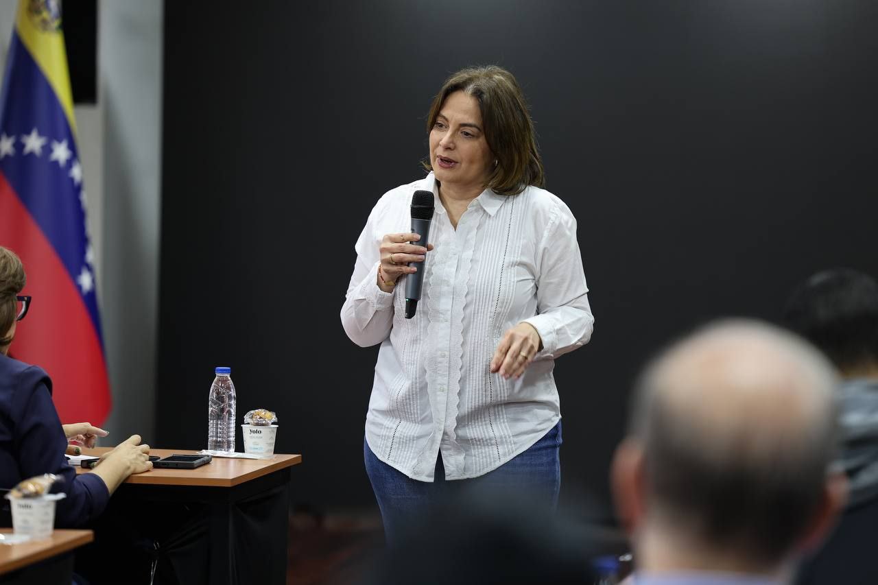 Revisan agenda de trabajo para fortalecer Plan Nacional de Ciencia y Tecnología.