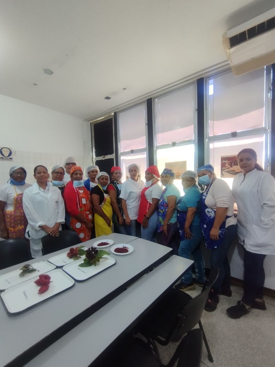 Fundación CIEPE impulsa los conocimientos científicos sobre el Bixa orellana L. (Onoto) a Madres Procesadoras de Alimentos Fundaproal de Independencia.