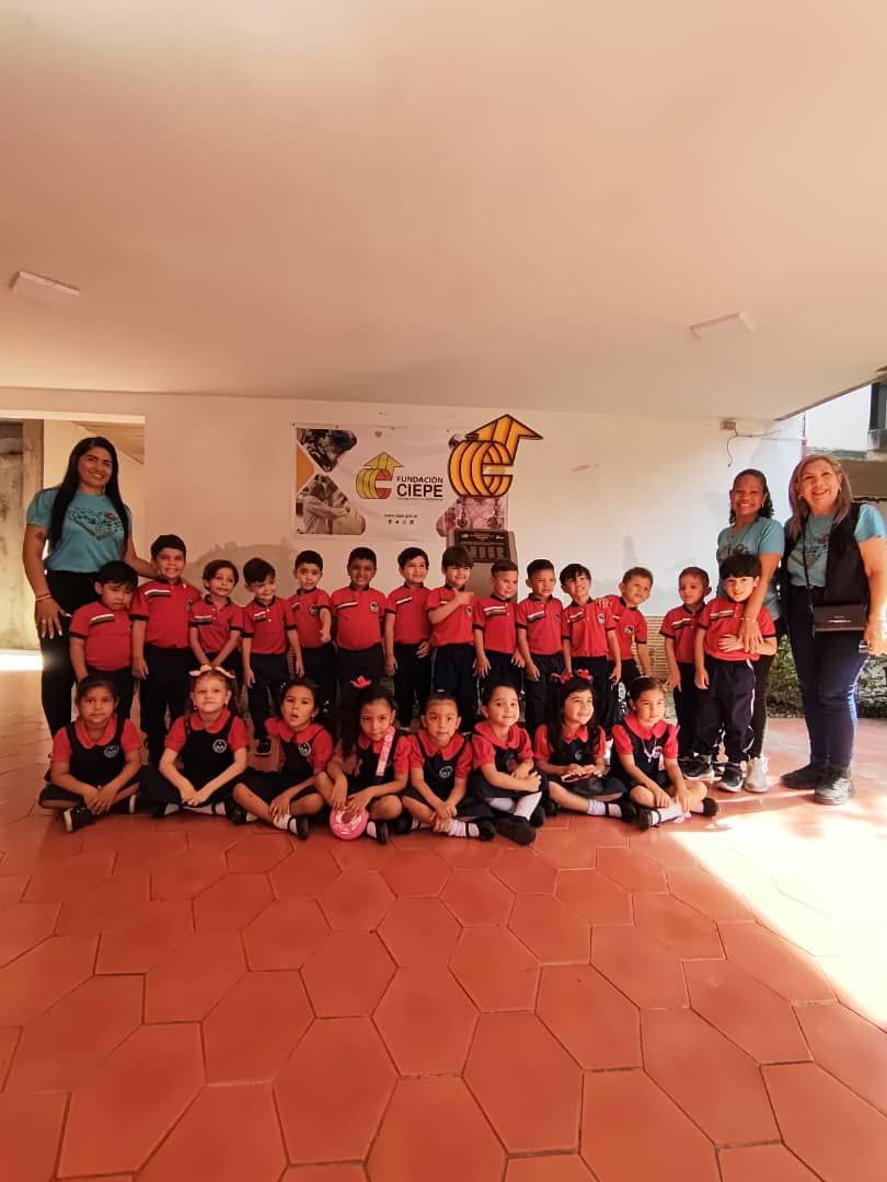 Pequeños científicos participaron en Ruta Científica de la Fundación CIEPE.