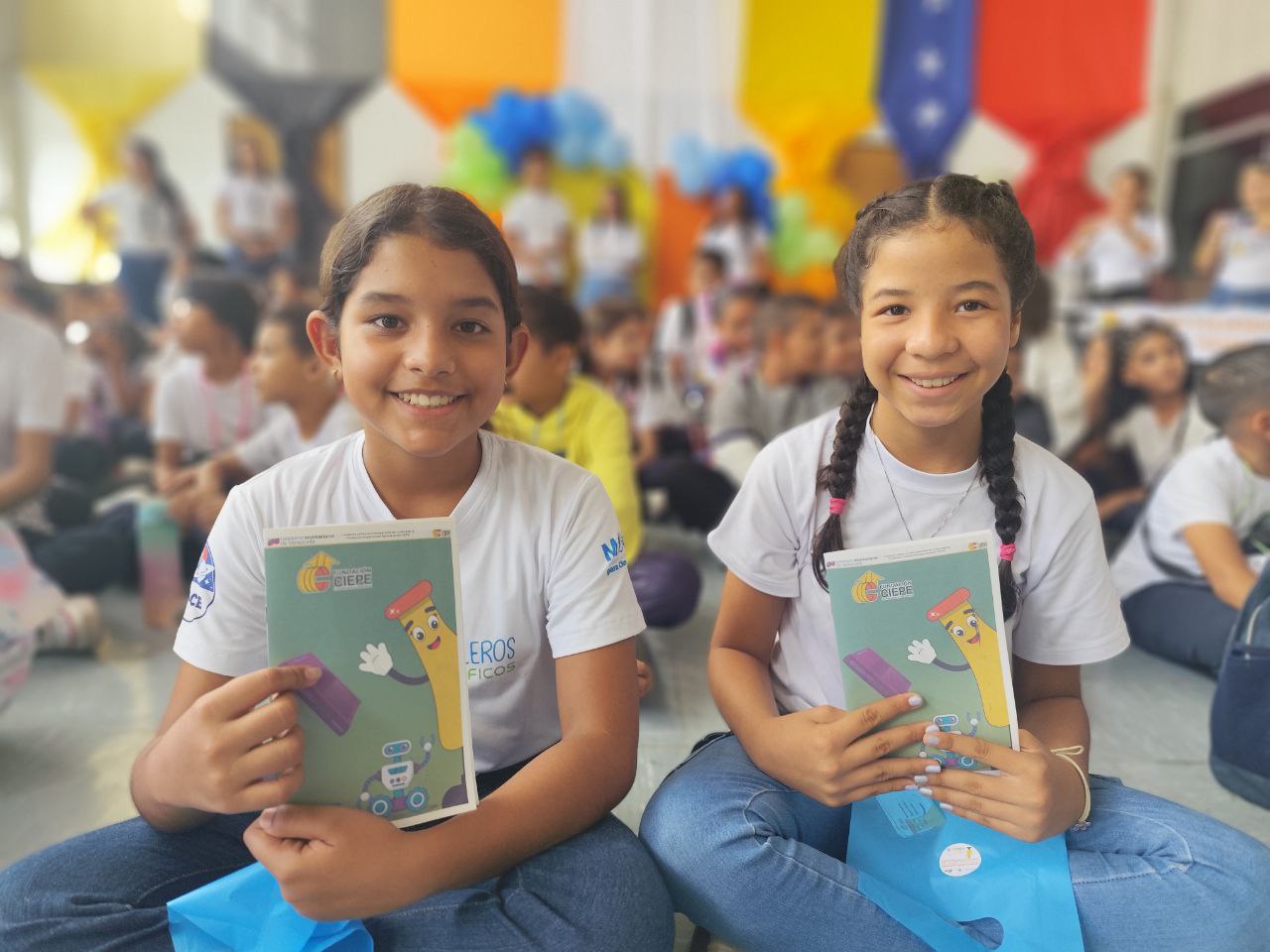 Niños y Niñas de Yaracuy son recibidos en la Biblioteca de la Fundación CIEPE en el marco del Programa Semillero Científico