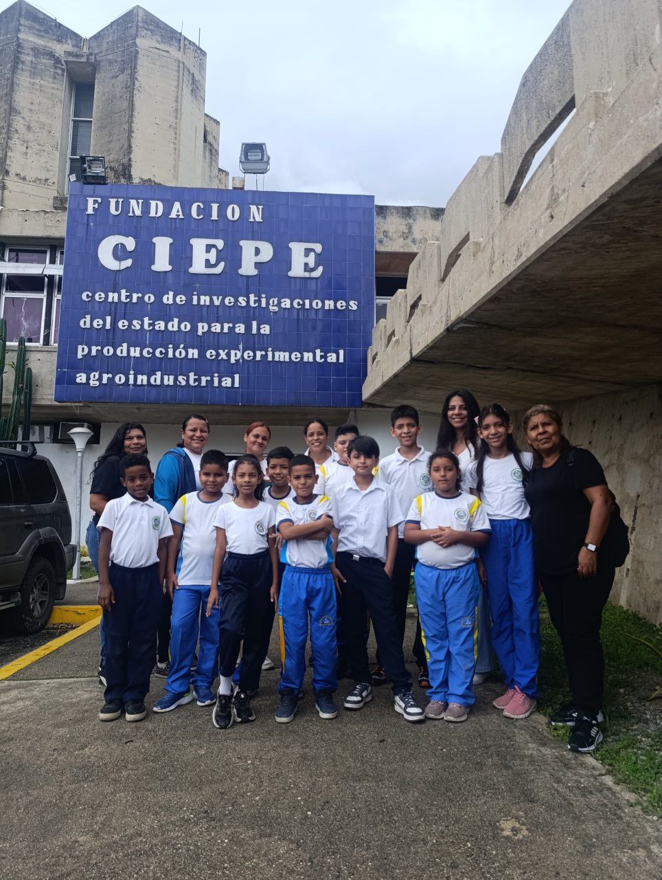 Semilleros Científicos: Fundación CIEPE promueve el acercamiento a la ciencia en estudiantes del C.E. Adventista “Gloria Elena Velandia de Linares”
