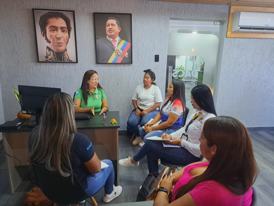 La Fundación CIEPE participa en una mesa de trabajo para promover una educación cívica integral