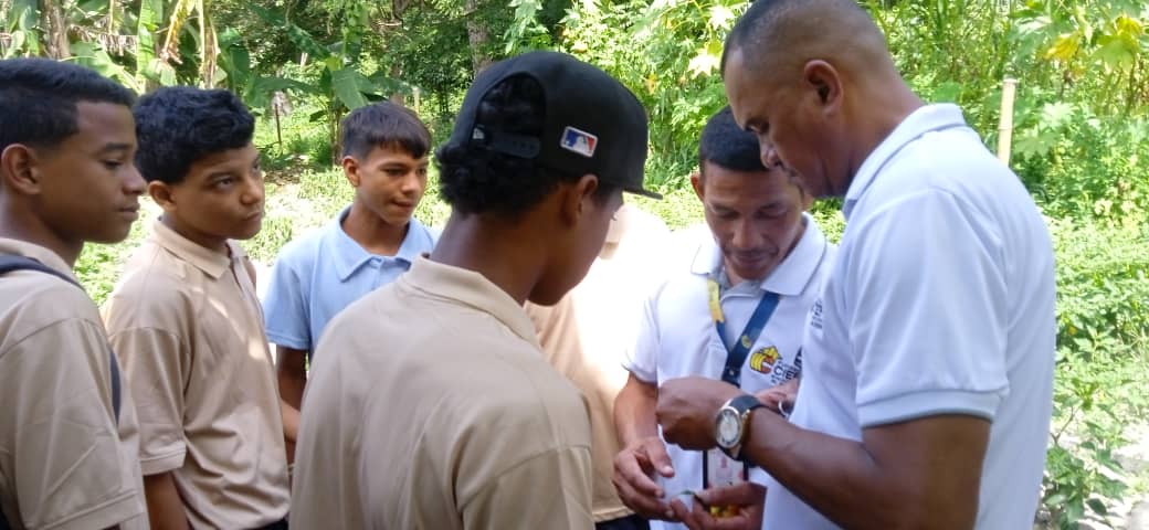 Fundación CIEPE promueve educación agrícola con estudiantes de la E.T.A Iboa a través del programa Semillero Científico